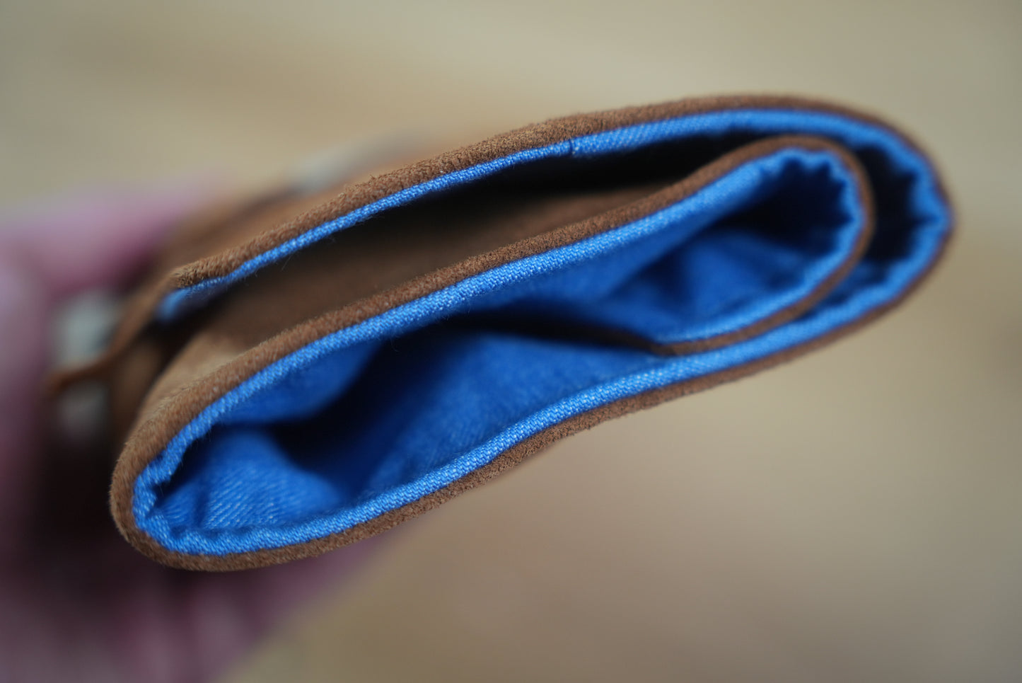 Cipín Case - Suede