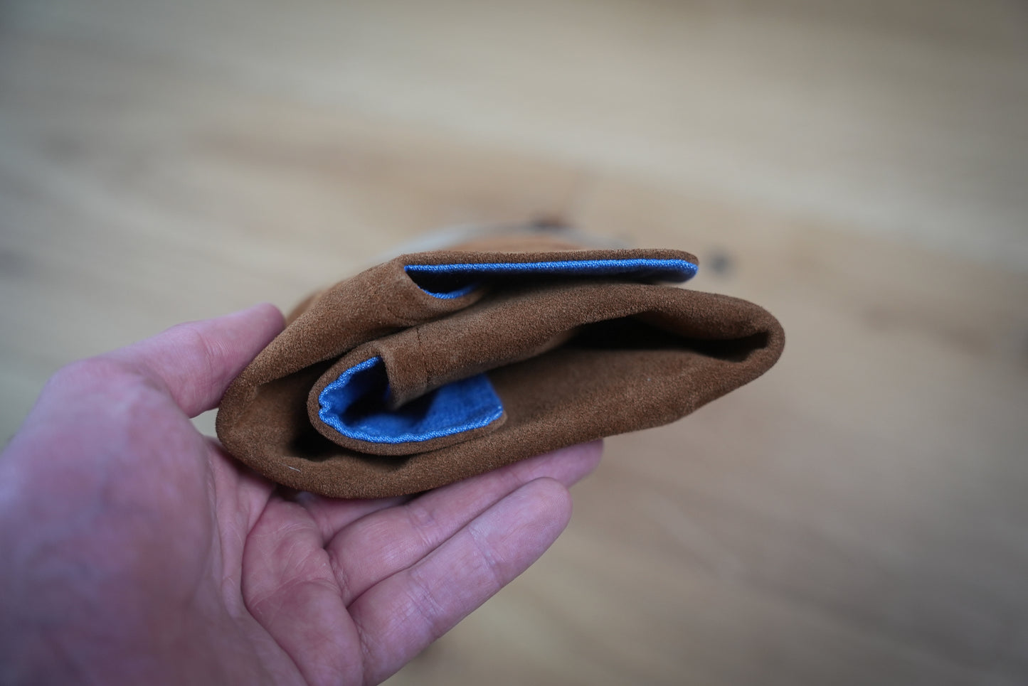 Cipín Case - Suede