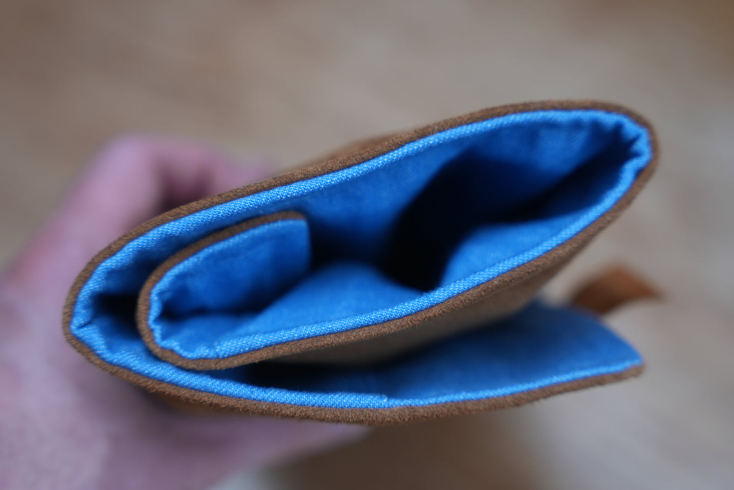Cipín Case - Suede